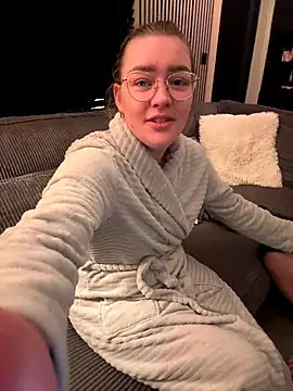 Snapshot of xX_HotCouple_Xx chatting on December 4, 2025, 8:28 pm xX HotCouple Xx online show from December 4, 2025, 8:28 pm