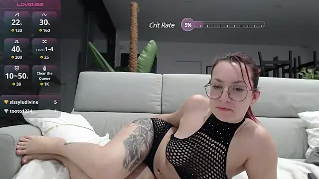 ladoucedu34 online show from March 4, 2025, 11:11 pm