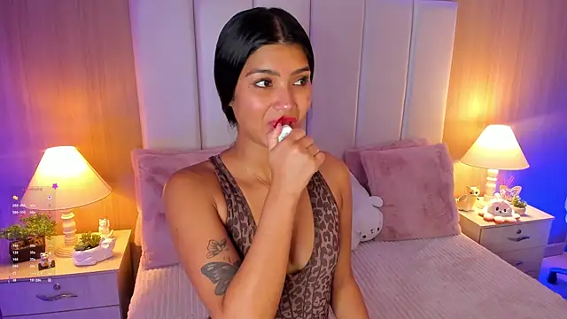 Snapshot of CaseyPiierce chatting on September 27, 2025, 7:41 pm CaseyPiierce online show from September 27, 2025, 7:41 pm