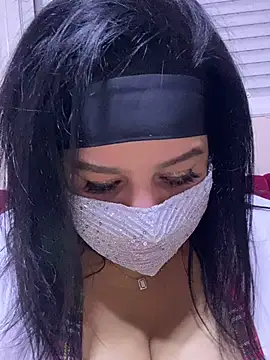 Snapshot of mari_layali chatting on February 26, 2025, 6:26 am mari layali online show from February 26, 2025, 6:26 am