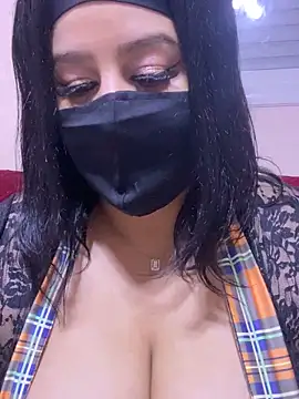 Snapshot of mari_layali chatting on March 7, 2025, 1:42 am mari layali online show from March 7, 2025, 1:42 am