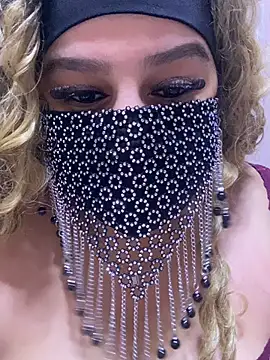 Snapshot of mari_layali chatting on March 12, 2025, 2:09 am mari layali online show from March 12, 2025, 2:09 am