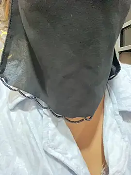 Snapshot of mari_layali chatting on January 17, 2026, 9:29 pm mari layali online show from January 17, 2026, 9:29 pm