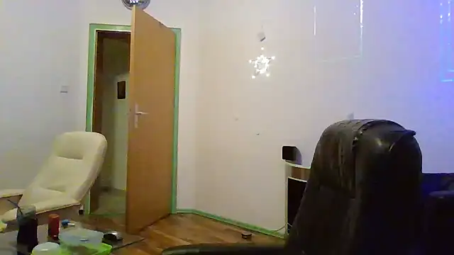 Snapshot of Minm666 chatting on December 25, 2024, 12:05 am Minm666 online show from December 25, 2024, 12:05 am