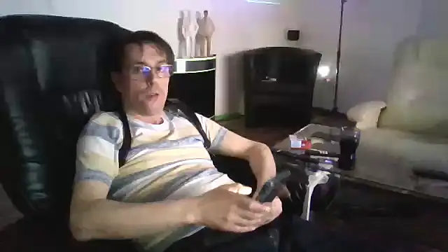 Snapshot of Minm666 chatting on February 1, 2025, 10:44 pm Minm666 online show from February 1, 2025, 10:44 pm