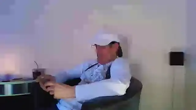 Snapshot of Minm666 chatting on February 28, 2025, 10:28 pm Minm666 online show from February 28, 2025, 10:28 pm