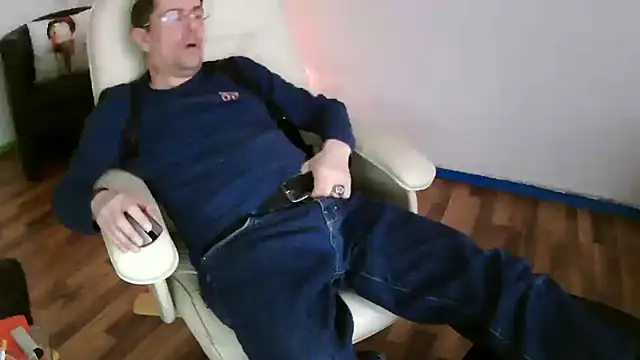 Snapshot of Minm666 chatting on March 12, 2025, 4:56 pm Minm666 online show from March 12, 2025, 4:56 pm