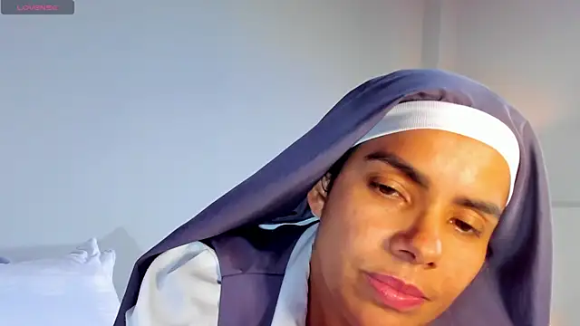 ClaraMariaMon online show from February 22, 2025, 6:30 pm