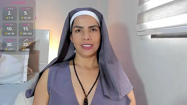 Snapshot of ClaraMariaMon chatting on December 18, 2025, 2:01 pm ClaraMariaMon online show from December 18, 2025, 2:01 pm