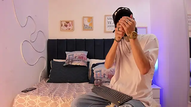 Brutal Sex Fucking online show from November 17, 2025, 9:31 pm