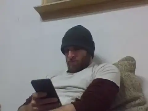 Snapshot of kingslife131313 chatting on February 12, 2025, 6:29 am kingslife131313 online show from February 12, 2025, 6:29 am