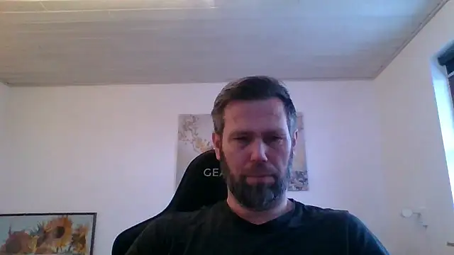 Snapshot of Gotta1 chatting on January 12, 2026, 2:11 pm Gotta1 online show from January 12, 2026, 2:11 pm