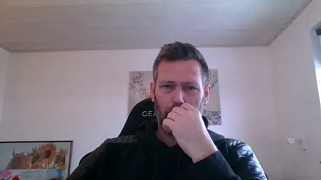 Snapshot of Gotta1 chatting on February 7, 2026, 2:32 pm Gotta1 online show from February 7, 2026, 2:32 pm