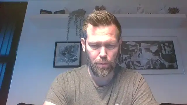 Snapshot of Gotta1 chatting on February 14, 2026, 6:54 am Gotta1 online show from February 14, 2026, 6:54 am