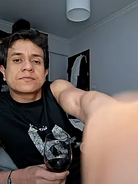 Snapshot of Tulio_maravilha12 chatting on February 24, 2026, 8:18 pm Tulio maravilha12 online show from February 24, 2026, 8:18 pm