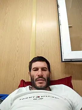 Gigolo4040 online show from October 8, 2025, 4:37 pm