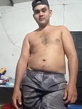 Snapshot of travieso2893 chatting on October 13, 2025, 3:28 am travieso2893 online show from October 13, 2025, 3:28 am