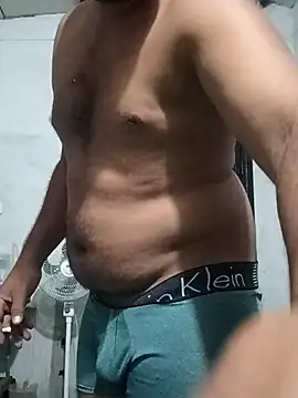 Snapshot of travieso2893 chatting on January 9, 2026, 4:15 am travieso2893 online show from January 9, 2026, 4:15 am