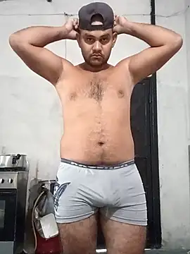 Snapshot of travieso2893 chatting on March 6, 2026, 11:28 am travieso2893 online show from March 6, 2026, 11:28 am