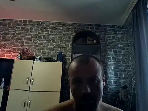 Nikolaiyy online show from May 11, 2026, 11:27 am