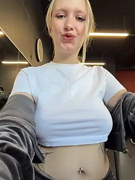 Milkyy wway online show from April 10, 2026, 5:23 am