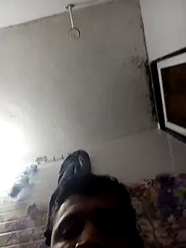 Naresh00766 online show from December 18, 2025, 8:37 pm