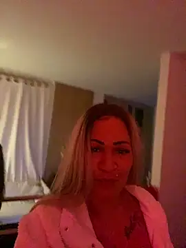 Snapshot of Jaylaloveofficial chatting on October 4, 2025, 2:42 am Jaylaloveofficial online show from October 4, 2025, 2:42 am