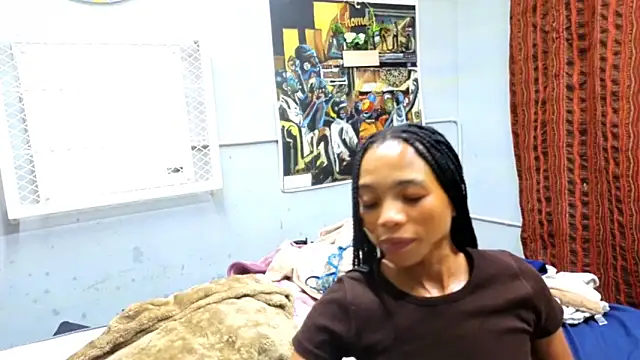 Snapshot of CaramelDelux27 chatting on September 29, 2025, 5:18 pm CaramelDelux27 online show from September 29, 2025, 5:18 pm