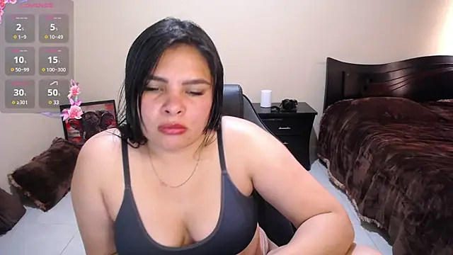 Snapshot of goddess_valXX chatting on March 14, 2025, 6:50 pm goddess valXX online show from March 14, 2025, 6:50 pm