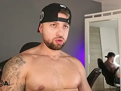 Snapshot of OwenMaximus814 chatting on February 23, 2026, 8:17 pm OwenMaximus814 online show from February 23, 2026, 8:17 pm