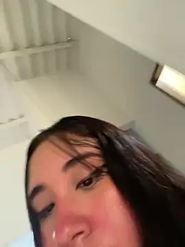 Snapshot of melyescobar chatting on December 26, 2024, 12:05 pm melyescobar online show from December 26, 2024, 12:05 pm