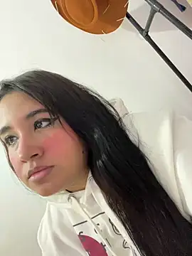 Snapshot of melyescobar chatting on February 3, 2025, 12:03 pm melyescobar online show from February 3, 2025, 12:03 pm