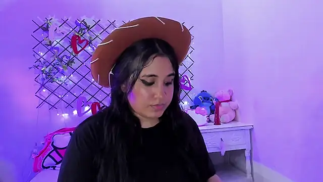 Snapshot of melyescobar chatting on March 2, 2025, 3:02 am melyescobar online show from March 2, 2025, 3:02 am