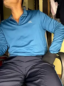 Snapshot of loveboyrp chatting on January 8, 2026, 2:58 am loveboyrp online show from January 8, 2026, 2:58 am