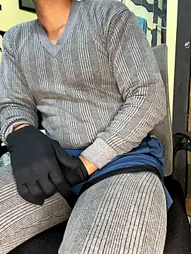 Snapshot of loveboyrp chatting on January 9, 2026, 2:36 am loveboyrp online show from January 9, 2026, 2:36 am