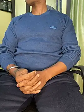 Snapshot of loveboyrp chatting on January 13, 2026, 3:01 am loveboyrp online show from January 13, 2026, 3:01 am