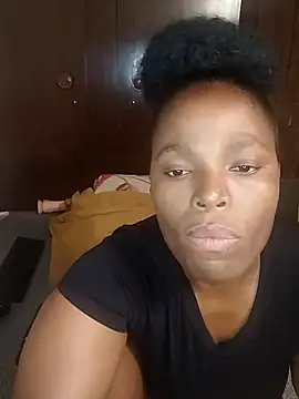 Snapshot of Smoochy_ chatting on November 28, 2025, 6:16 am Smoochy online show from November 28, 2025, 6:16 am