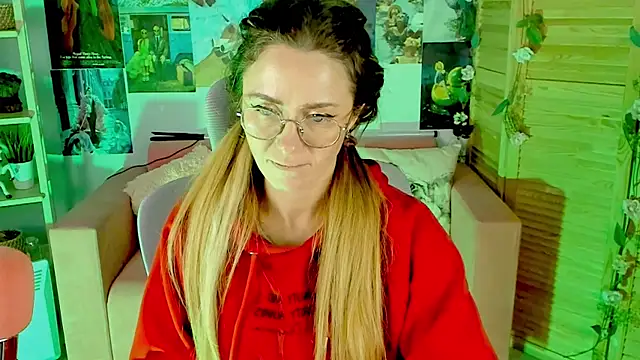 Snapshot of LadyIzabel chatting on January 30, 2025, 11:55 am LadyIzabel online show from January 30, 2025, 11:55 am