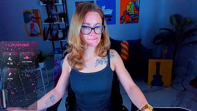 Snapshot of LadyIzabel chatting on November 26, 2025, 5:41 am LadyIzabel online show from November 26, 2025, 5:41 am