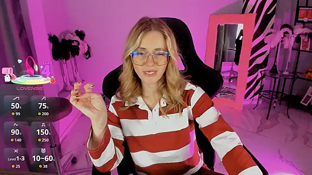 Snapshot of LadyIzabel chatting on February 25, 2026, 2:37 pm LadyIzabel online show from February 25, 2026, 2:37 pm