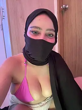 amaal  online show from November 15, 2025, 4:47 pm