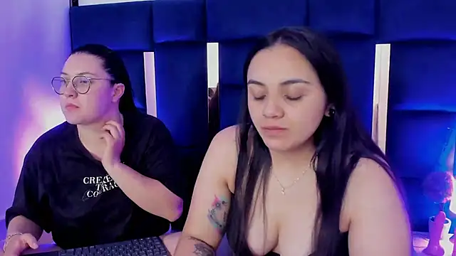 rebecaandpamela online show from January 15, 2025, 8:09 am