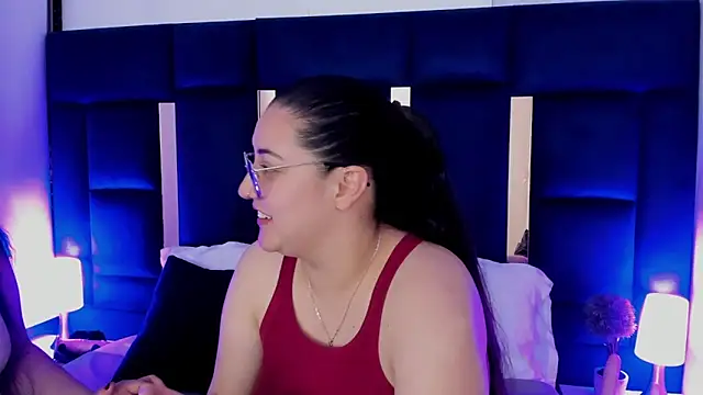 rebecaandpamela online show from January 24, 2025, 2:08 pm