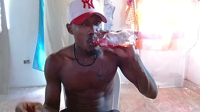 Snapshot of Darick_brown chatting on February 27, 2026, 10:43 pm Darick brown online show from February 27, 2026, 10:43 pm