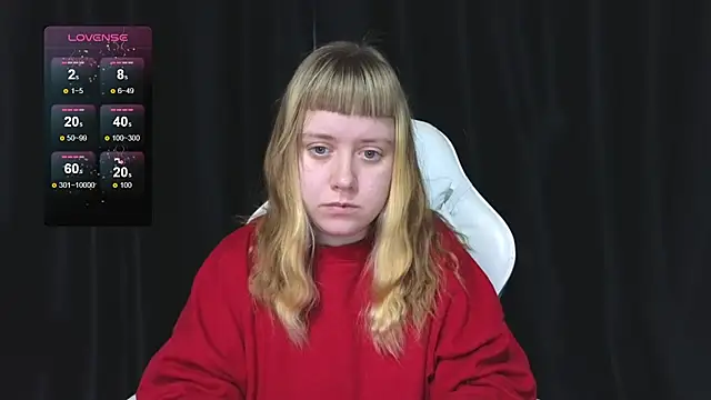 Snapshot of June_shy0 chatting on December 22, 2025, 8:00 am June shy0 online show from December 22, 2025, 8:00 am