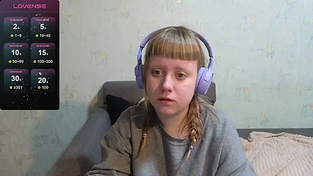 Snapshot of June_shy0 chatting on February 6, 2026, 8:07 am June shy0 online show from February 6, 2026, 8:07 am