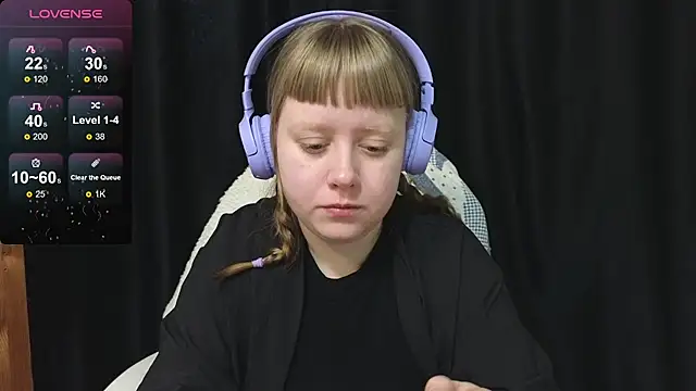 Snapshot of June_shy0 chatting on February 14, 2026, 7:38 am June shy0 online show from February 14, 2026, 7:38 am