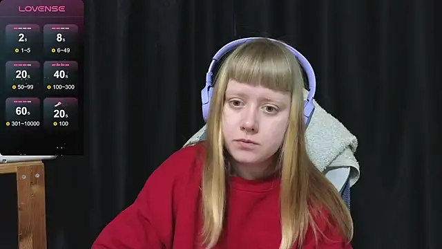 Snapshot of June_shy0 chatting on February 20, 2026, 6:48 am June shy0 online show from February 20, 2026, 6:48 am