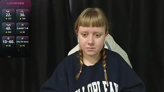 Snapshot of June_shy0 chatting on February 28, 2026, 8:15 am June shy0 online show from February 28, 2026, 8:15 am