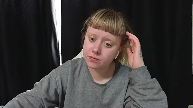 Snapshot of June_shy0 chatting on March 8, 2026, 8:29 am June shy0 online show from March 8, 2026, 8:29 am